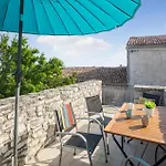 Amazing Home In Puntera With Wifi بيت للعطل