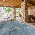 Amazing Home In Puntera With Wifi *