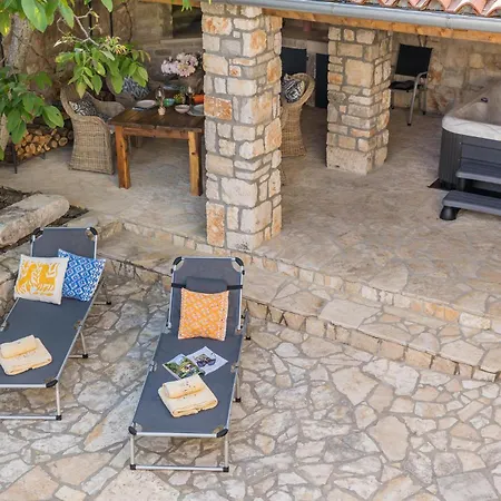 Prázdninový dům 2 Bedroom Stunning In *