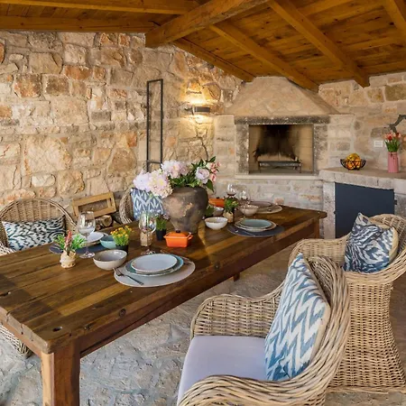 In With Wifi Holiday home Puntera