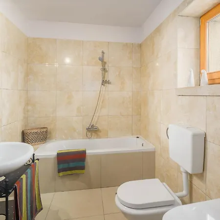 Holiday home In With Wifi