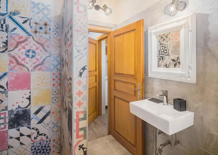 2 Bedroom Stunning In * Puntera