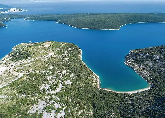 2 Bedroom Stunning In Semesterbostad