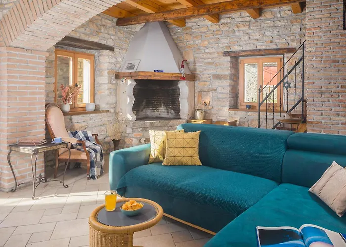 2 Bedroom Stunning In Semesterbostad