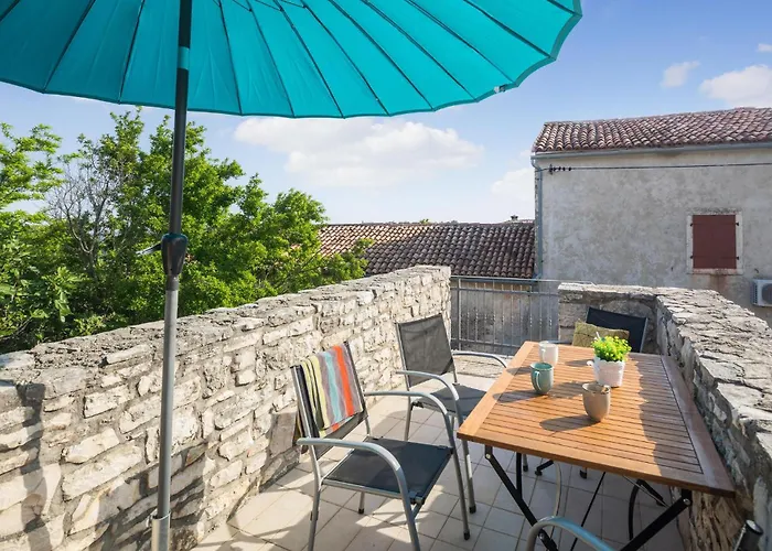 2 Bedroom Stunning In Semesterbostad